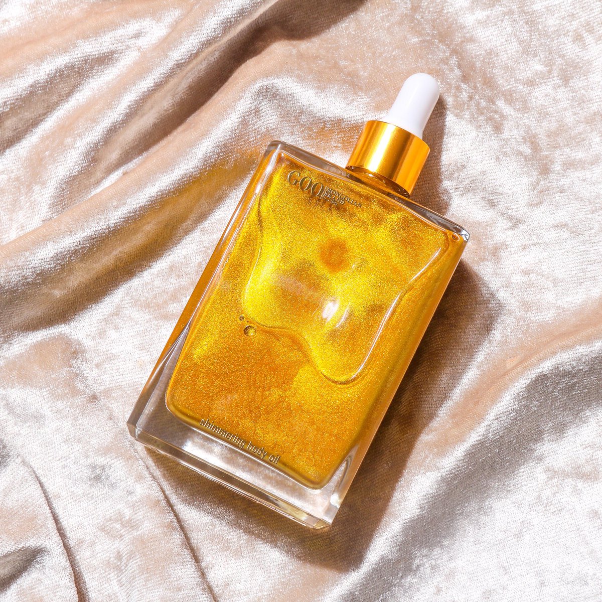 Шинэ бүтээгдэхүүн…

Энэ ‘ЗУН’ биеийнхээ арьсыг бүхэлд нь  гялалзуулж бусдын харааг булаая! 

Биеийг тань булбарай, гялалзсан болгоод зогсохгүй,  мааш гоё зөөлөн үнэр таныг өдрийн турш чимнэ!

Гоо брэндийн бүх салбараар

7777-7755
Үнэ: 35.000₮