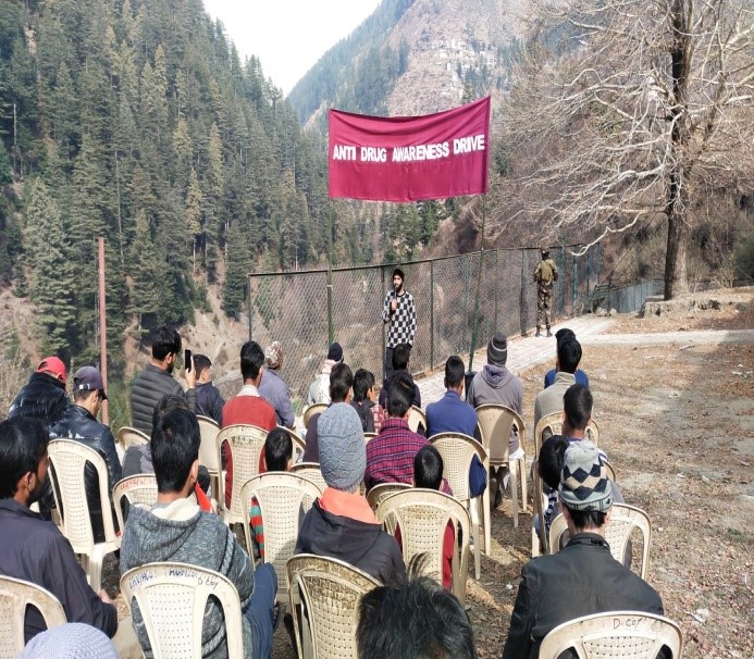 The Indian Army, in its unwavering commitment to community welfare, conducted a significant Anti-Drug Awareness Drive at village Chingam of Kishtwar district of Jammu and Kashmir.
#progressingJK#NashaMuktJK #VeeronKiBhoomi #BadltaJK #Agnipath #Agniveer #Agnipathscheme #earthquake