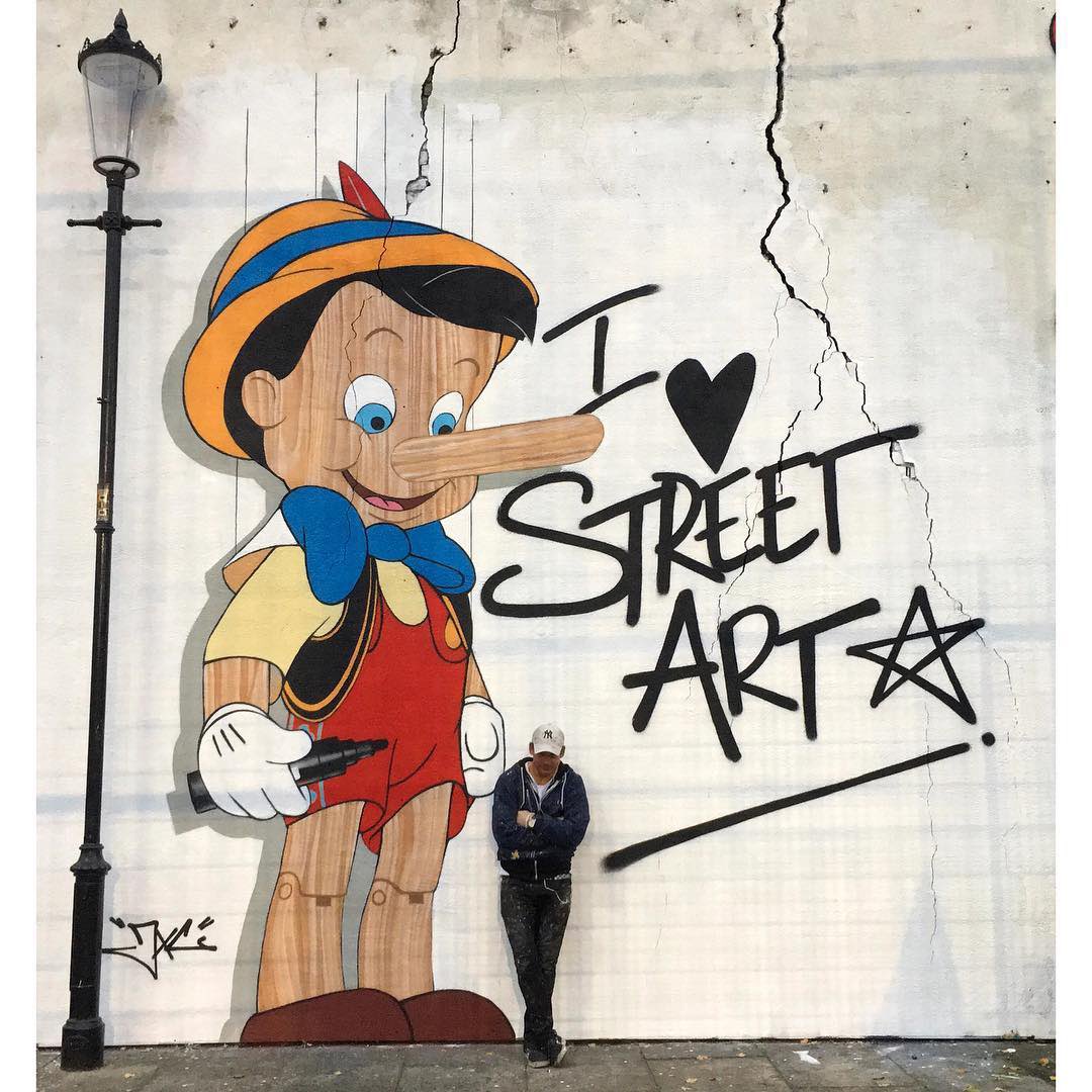 #StreetArt by JXC📍London, UK 🇬🇧 
#HappyNewWeek 🌞🤥🤭💝