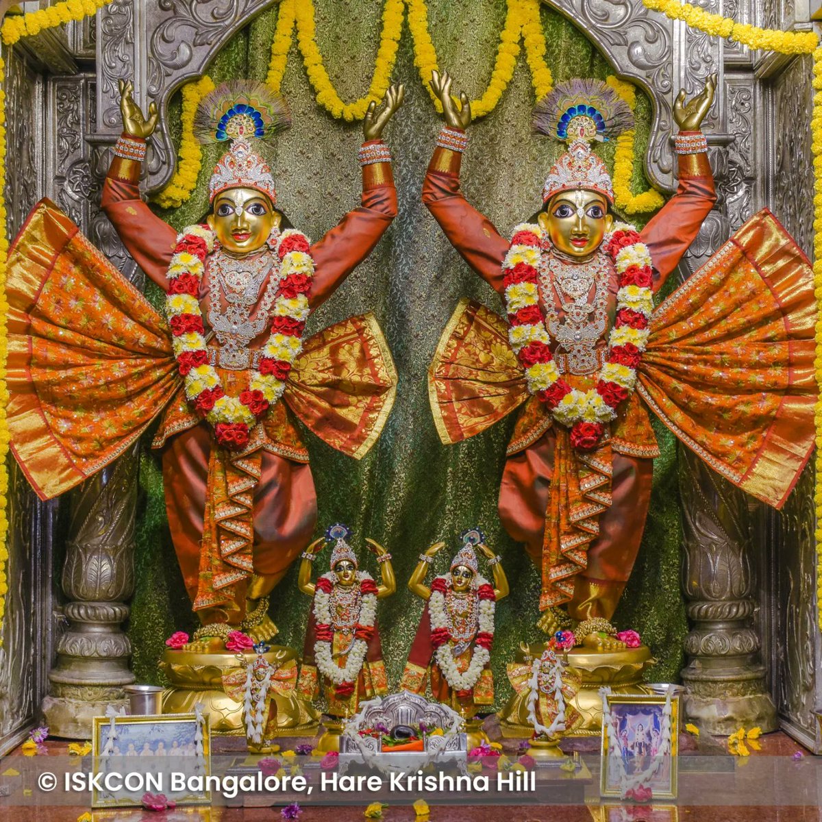 Daily darshan from ISKCON Bangalore temple - May 06, 2024.

#ISKCONBangalore #iskcon #DailyDarshan #temple #krishna #radhakrishna #trending #diwali #krishnalove #darshan #hkhill #vkhill #iskcontemple #mondayvibes #mondaymotivations #monday #blessings #divine #spiritualgrowth