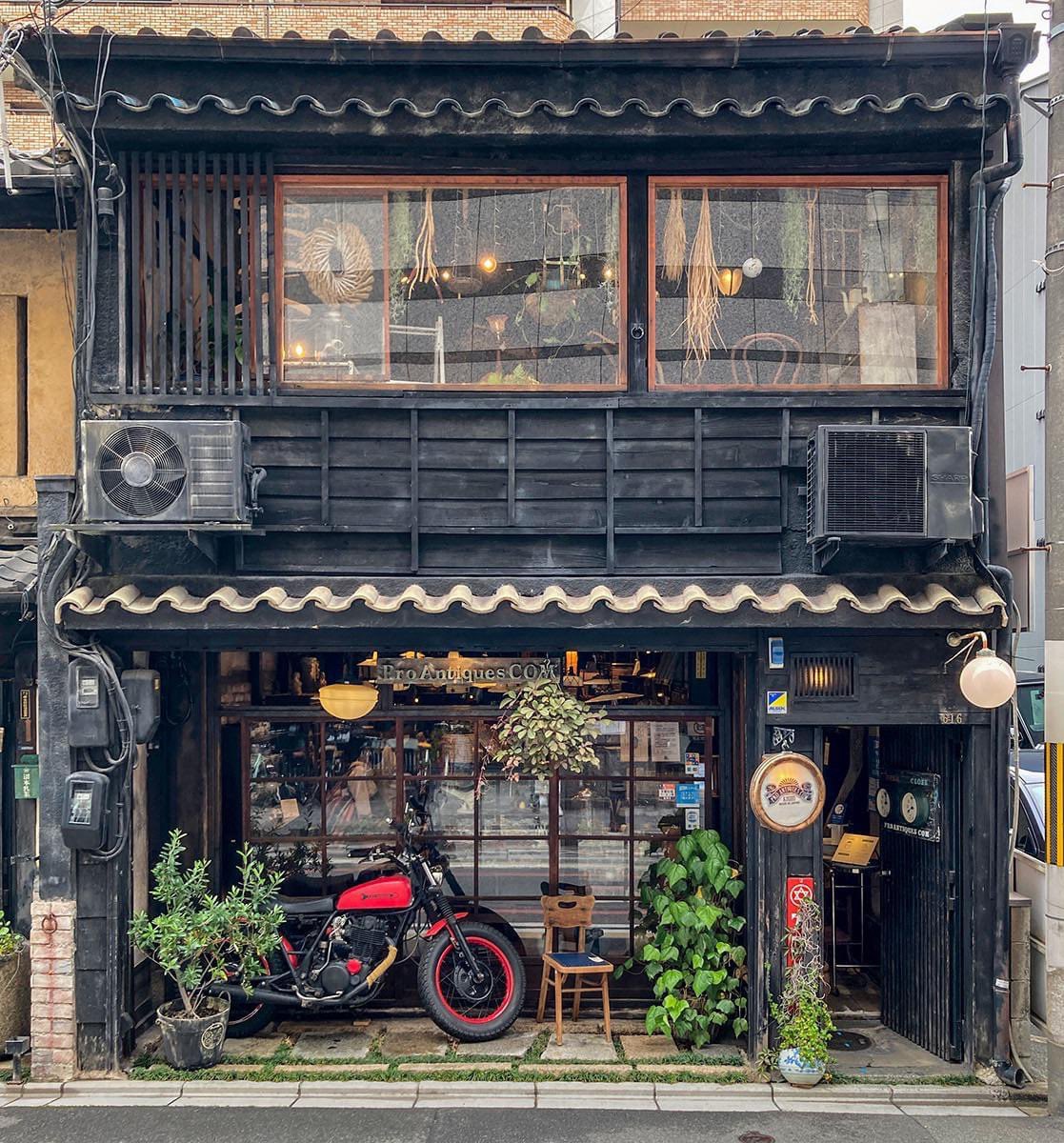 Antique shop in Kyoto Japan