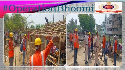 Under #OperationBhoomi 65 nos illegal constructions were evicted and demolished from Tekani & Bhagalpur Railway station.