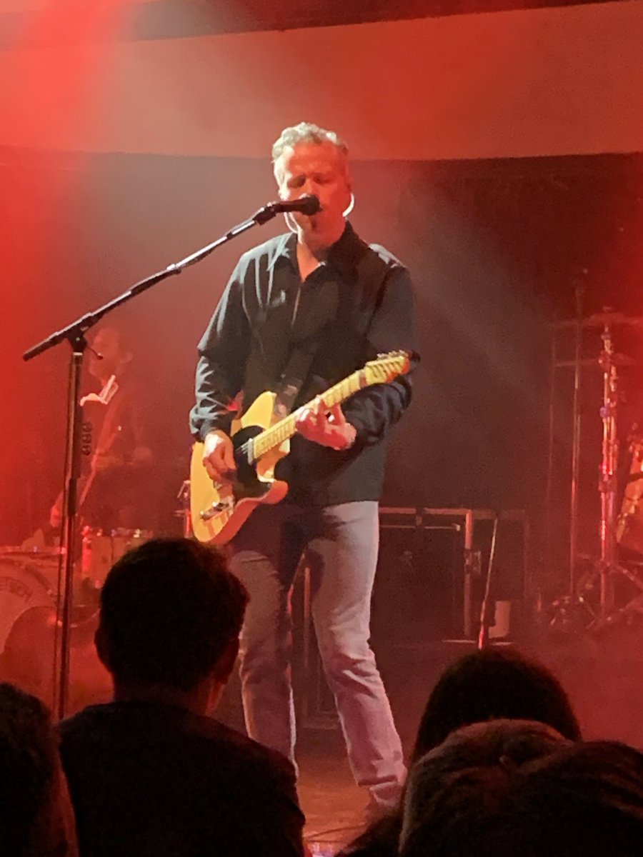 Hard to describe just how good @JasonIsbell and the 400 Unit are….Oh and getting my old ass home by 10:30pm ain’t bad either…
@CainsBallroom 
#TulsaOK