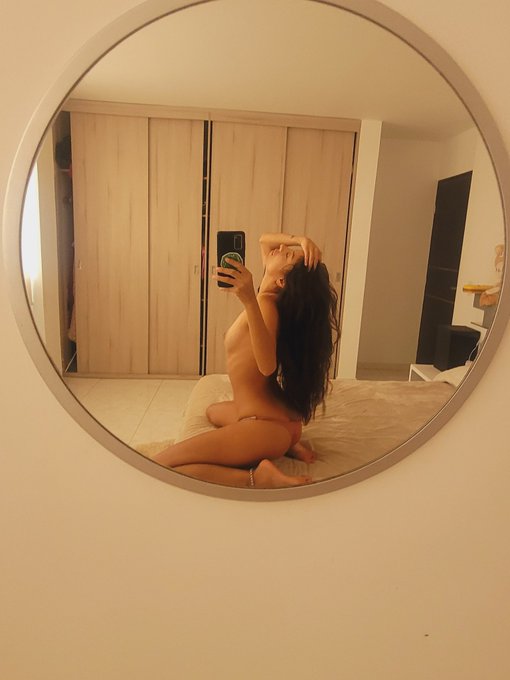 Do u see my video on this room?🥵 https://t.co/ax9M9IP9UW