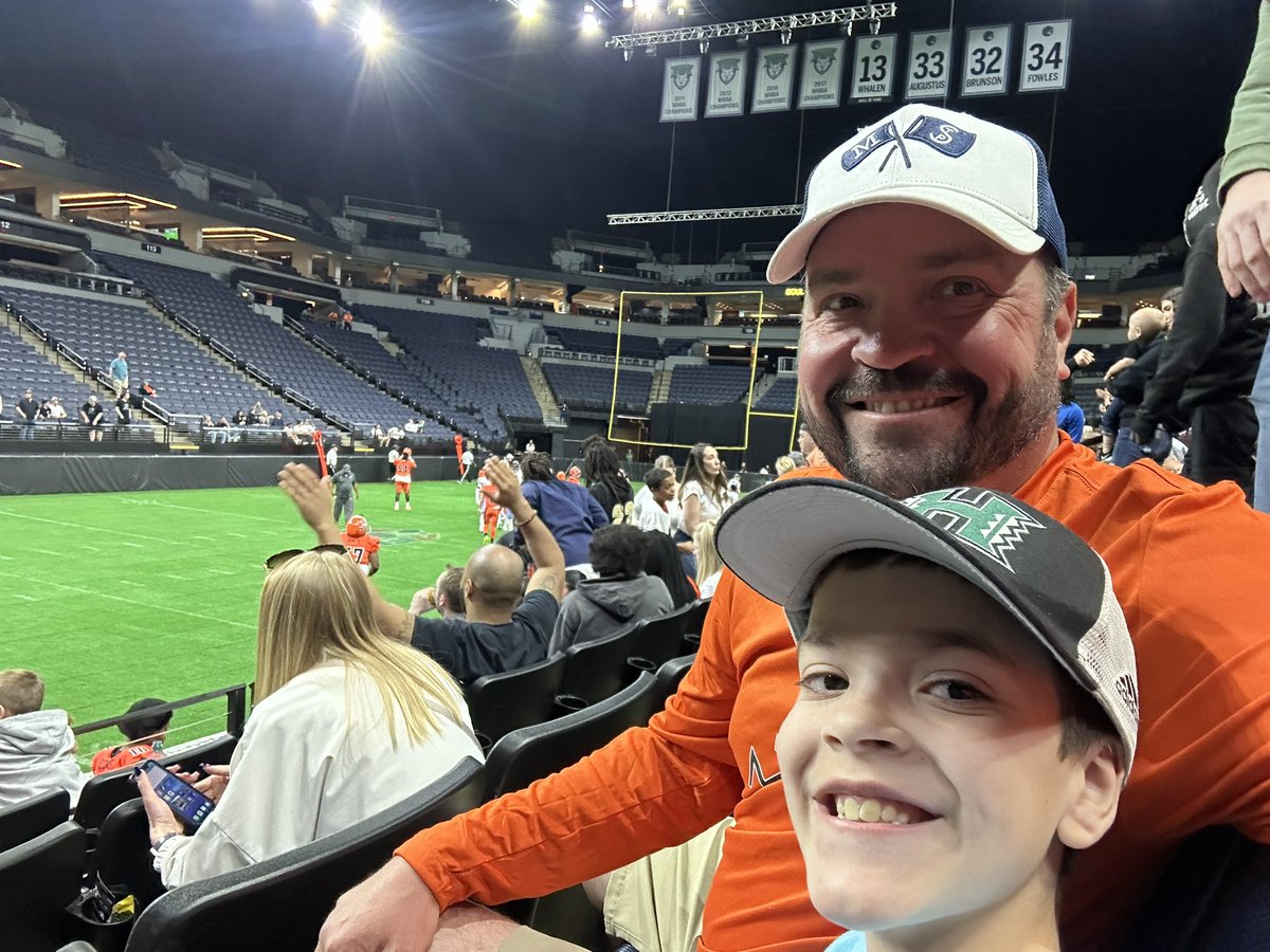 SpecialTeamsFB's tweet photo. Fun experience to check out the @Minnesota_Myth home opener with Parker and support 2 trainees. @jawsumn making his season debut and @CoachHering as the Special Teams Coach! They got the W. #GoMyth #STFAsquad https://t.co/QzD8qvHXzU