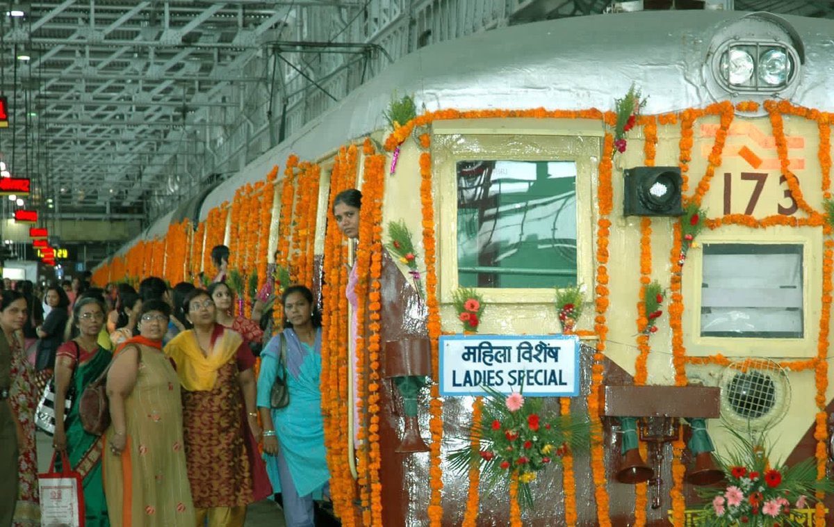 5th May 1992: The first ever Ladies Special Train in the world started between Churchgate & Borivali #OnThisDay The train further extended upto Virar in 1993 32nd anniversary of introduction of this milestone of #IndianRailways dedicating an entire train to women commuters.
