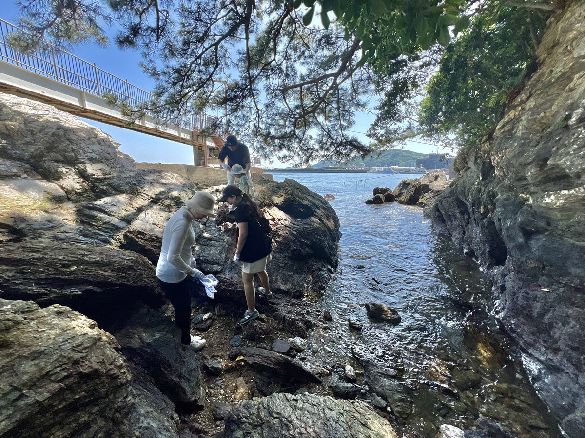 mi8mo's tweet image. 5/4(土)は『鳥羽国際ホテル 潮路亭』にて、特別プログラム『春の磯を探検しよう！磯観察でSDGs！』自然隊長(インタープリター)をさせていただきました。鳥羽湾の静かな磯で、カニを探したりイソギンチャクと遊んだり、海の豊かさを知り、自然を愛する心を一緒に育みました。
shiojitei.jp