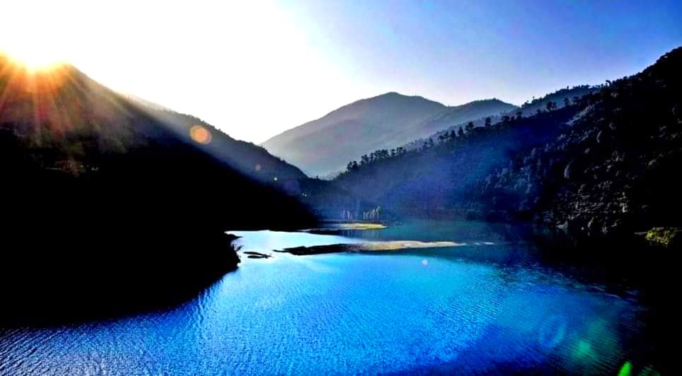 Sunrise on Pandoh Dam backwaters. ( archives) 
#photography #Sunlove #Sunrise #Nature #mornings