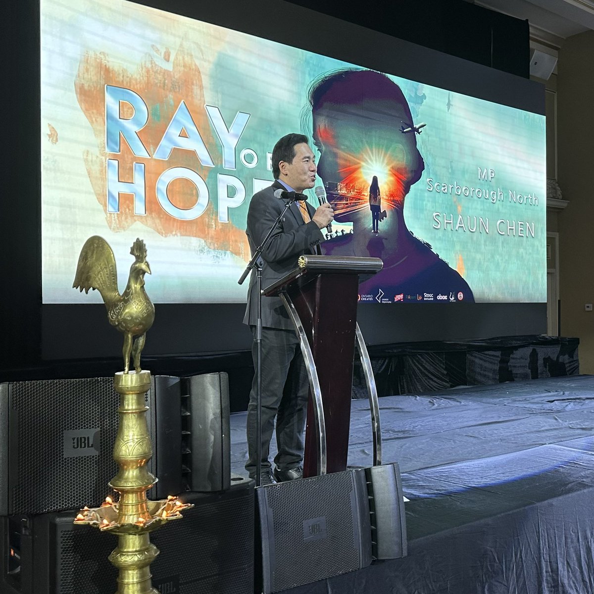 At premiere screening of Ray of Hope with principal subject @RathikaS, whose lived experiences of trauma, migration & advocacy help frame the collective Tamil story, a quest for truth, accountability & justice #ScarbTO
