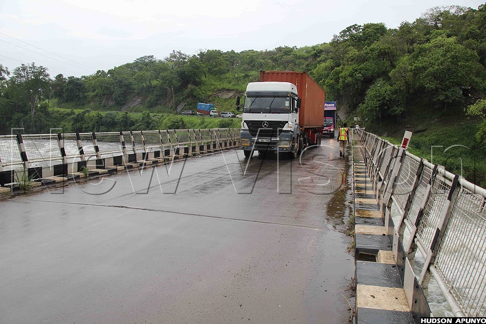 All vehicles entering the Murchison Falls National Park will be required to pay an entrance fee, except for those specifically prohibited from using the Karuma Bridge as per the Uganda National Roads Authority (@UNRA_UG ) directive, Uganda Wildlife Authority (@ugwildlife) has…
