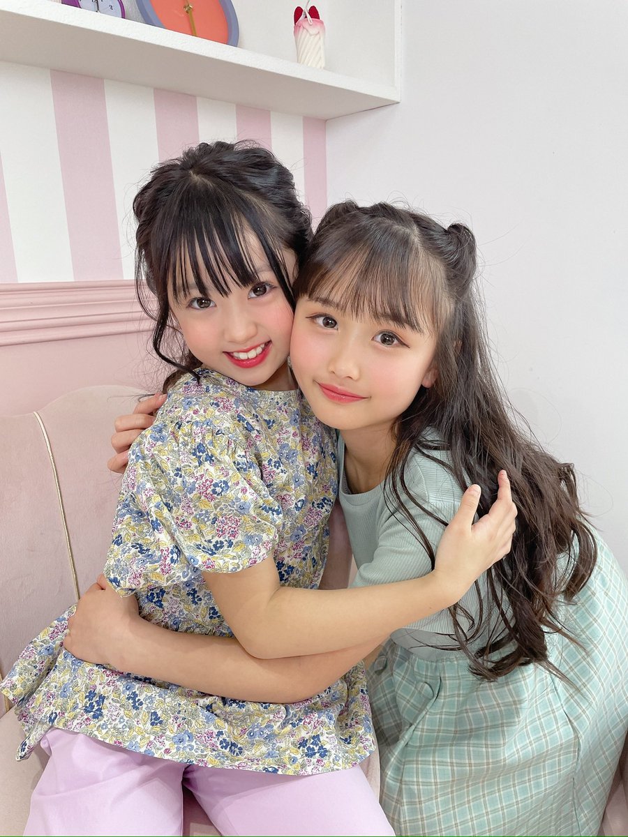 りあにゃん♡ちょっと遅くなったけど、誕生日おめでとう🎊🎉🎂キッズモデルとしてもキッズアイドルとしても活躍を応援してるよー💕美少女りあにゃん大好き😘
今年はもっと仲良くなりたいな✨
#スタマガフィール #la_fillete #専属モデル #りあにゃん #ゆな #キッズモデル #キッズアイドル