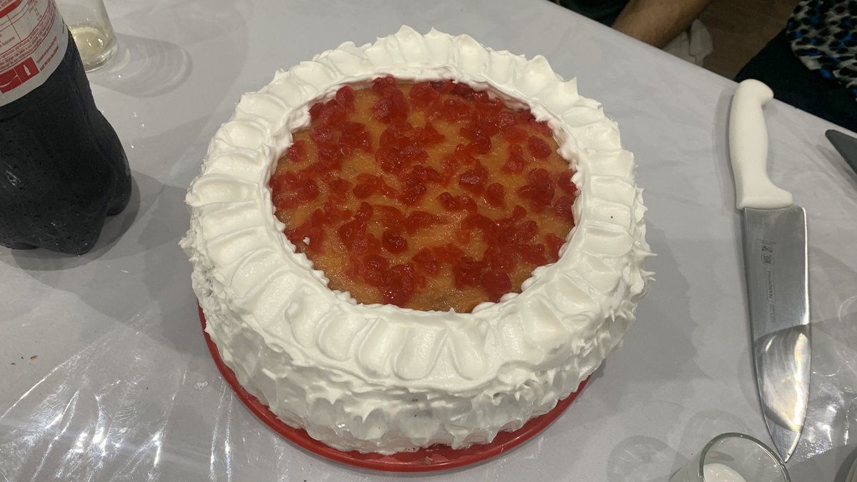Domingo para disfrutar de pasta casera y un buen postre . . .
