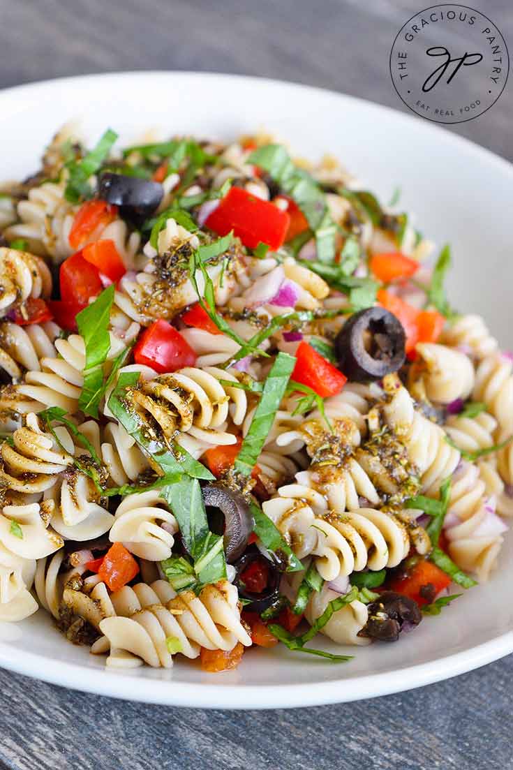 Rustic #Italian #Pasta Salad Recipe @graciouspantry thegraciouspantry.com/clean-eating-r… #NoAddedEggs #NoAddedDairy #CanadaDay #FathersDay #Vegetarian #SideDishes #SugarFreeRecipes #4thofJuly #Vegan