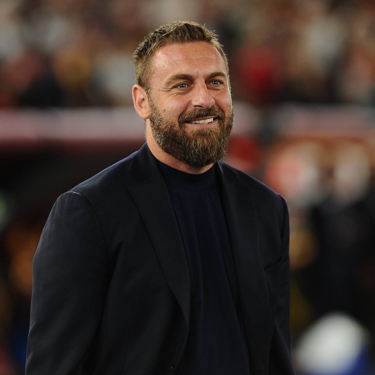 De Rossi asked Allegri for advice on a 2nd leg comeback vs Bayer Leverkusen 🇮🇹 “We have to believe, like it’s something easy to do. We don’t have to be in a rush. It’s not 5 goals we have to score, we just need 2. I even asked Allegri for advice, he said that it’s ok if we…