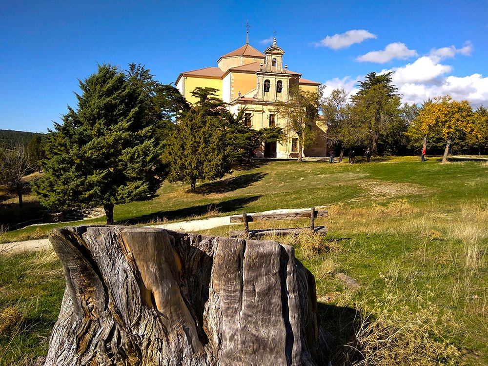 ¿Quieres planes para el fin de semana? #Maderuelo es uno de los pueblos más bonitos de #Segovia, que junto a las Hoces del río #Riaza, el embalse de Linares o la ermita de Hornuez, forman el plan perfecto. lc.cx/gvVkez