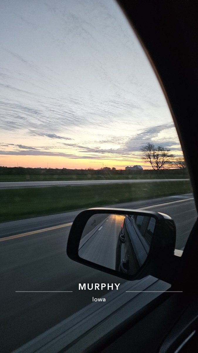 Listening to the new episode from <a href="/NoraEnPure/">Nora En Pure</a> while watching the sunrise and traveling the US 🙏
