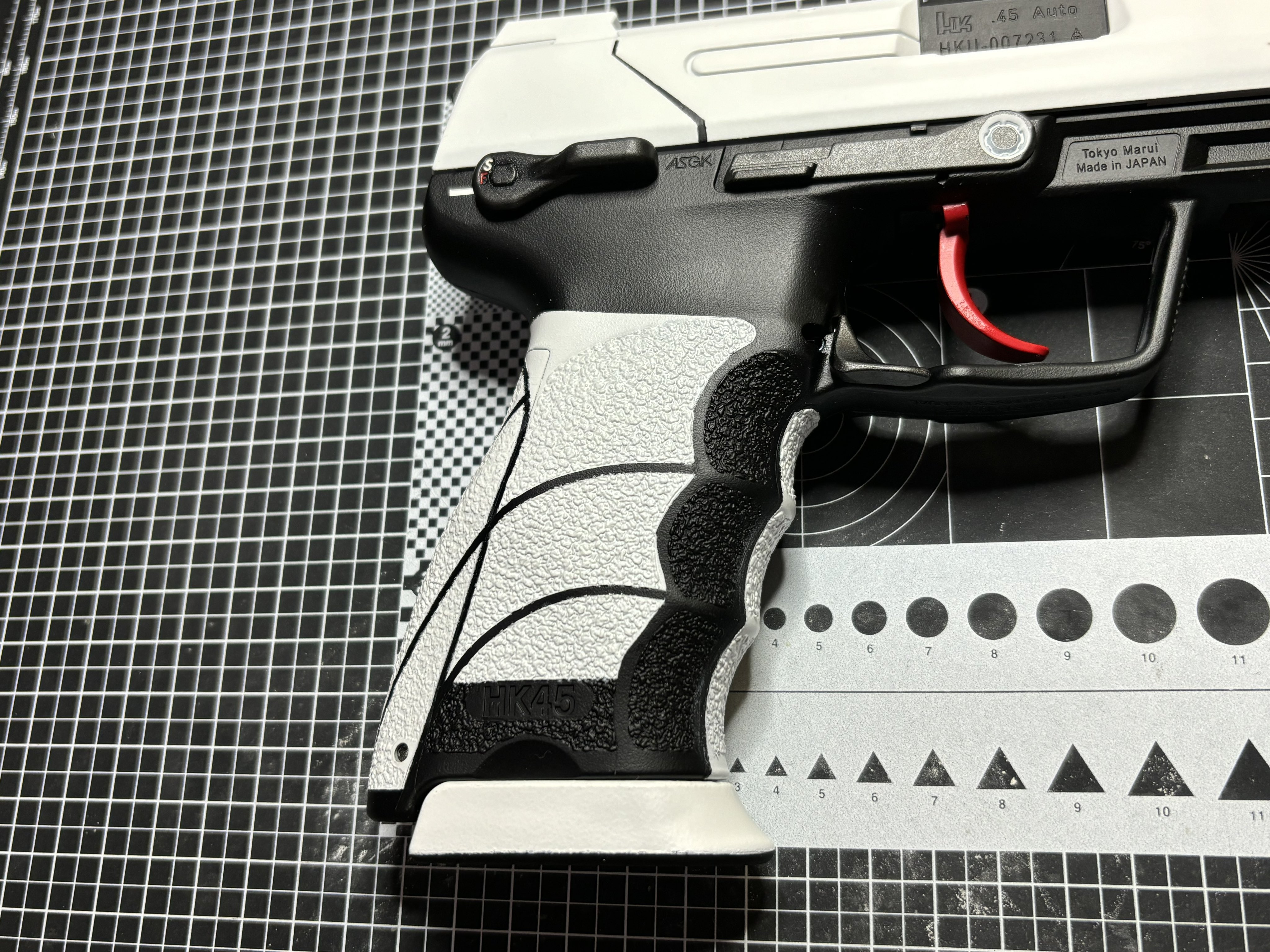 バ*ラ様 鬼方カヨコ デモンズロア(東京マルイ HK45) バ*ラ様 鬼方カヨコ デモンズロア(東京マルイ HK45) - メルカリ