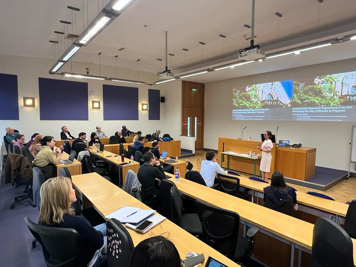 The @SmurfitSchool #Research & #Policy Seminar with @f_ferraro from @iesebschool was a big success! Check out @Fabiola_Schn's contribution, an analysis of 'Do No Significant Harm' (DNSH) criteria in the #EUGreenTaxonomy: eu1.hubs.ly/H08Xz-c0 #UCDBusinessFaculty