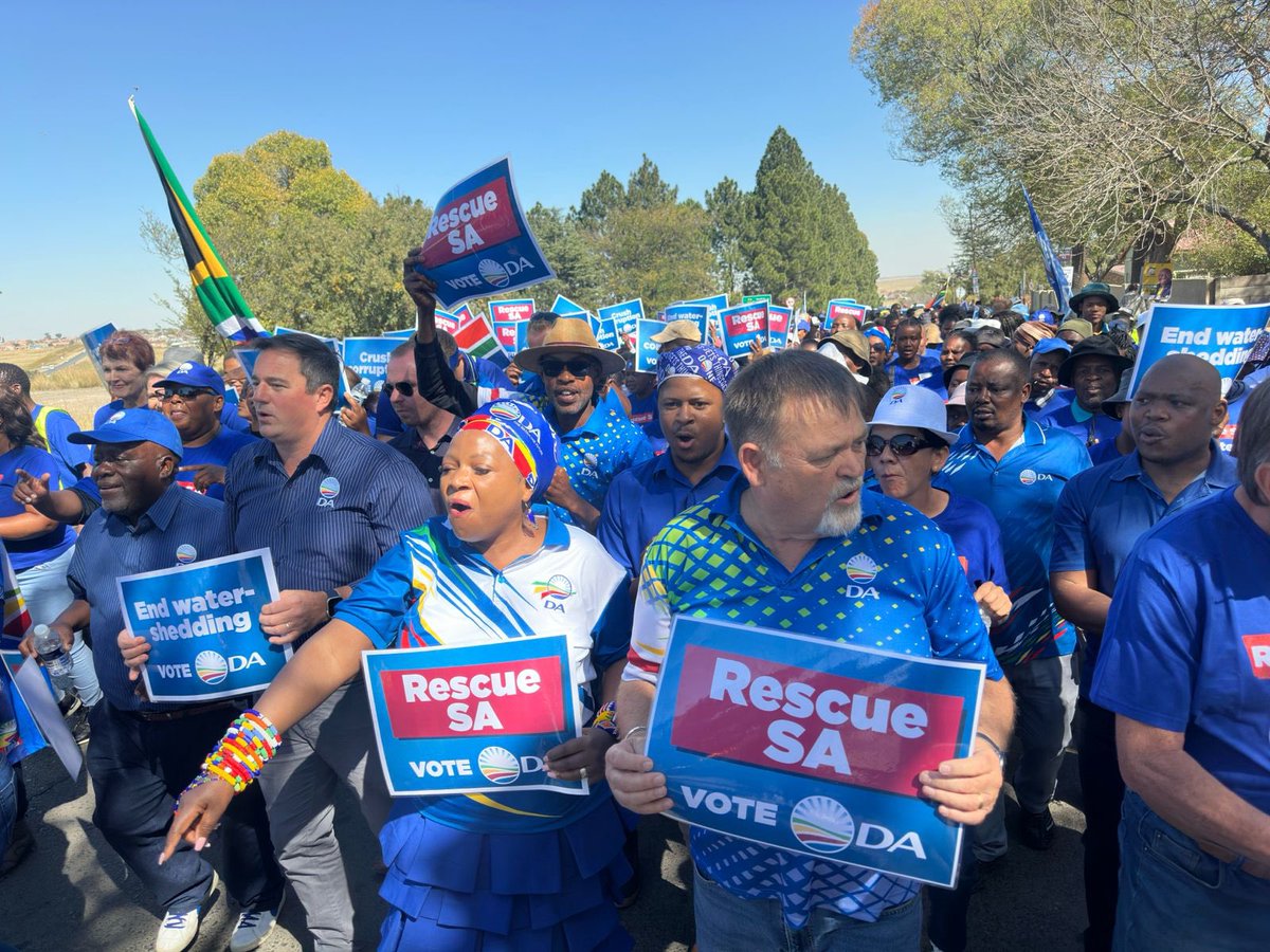 📢 Join us today as DA Leader John Steenhuisen leads a march against service delivery collapse in Govan Mbeki Local Municipality, Mpumalanga. The DA demands urgent action for residents suffering under decades of ANC mismanagement. Together, let's #RescueSA! #VoteDA