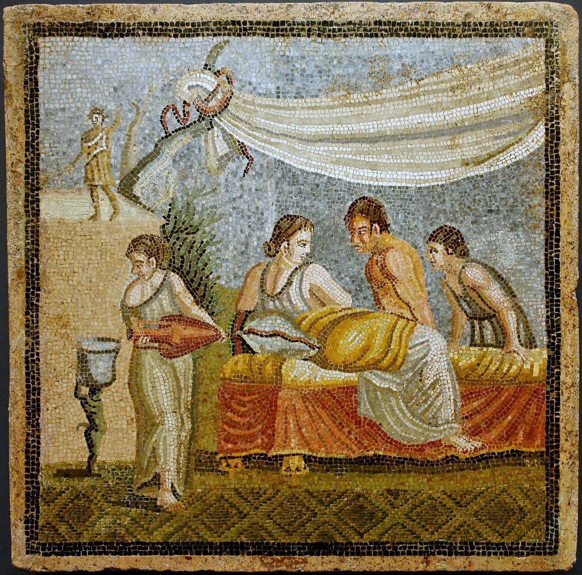 #MosaicMonday 
Roman mosaic- Love Scene-1st century AD - Centocelle - Rome - KHM - Vienna.
📷Alberto Fernandez Fernandez