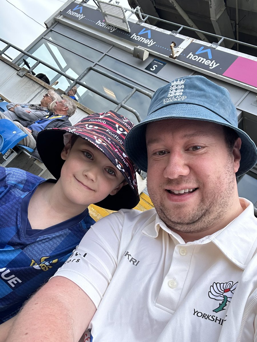 The lads first @CountyChamp match at Headingley today. Come on @YorkshireCCC 🏏