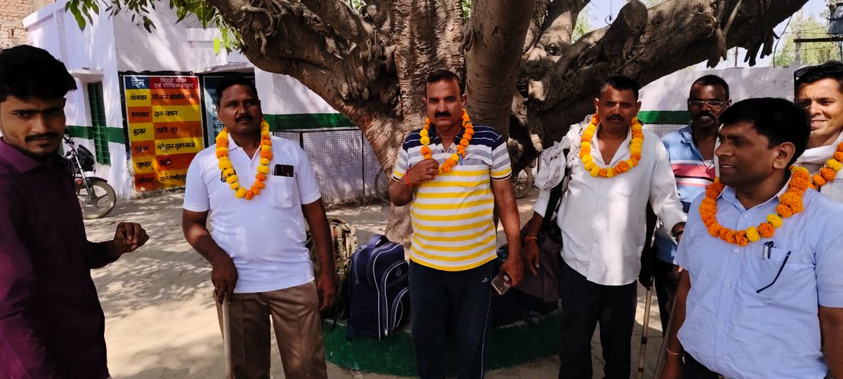 लोक सभा सामान्य निर्वाचन -2024 के अन्तर्गत तृतीय चरण में जनपद सम्भल में मतदानकर्मियों का स्वागत किया गया। 

#3rdPhase #ECI #Elections2024 #ChunavKaParv #DeshKaGarv #IVote4Sure #MainHoonNaa #Ek_Vote_Desh_K_Liye <a href="/DmSambhal/">DM Sambhal</a>