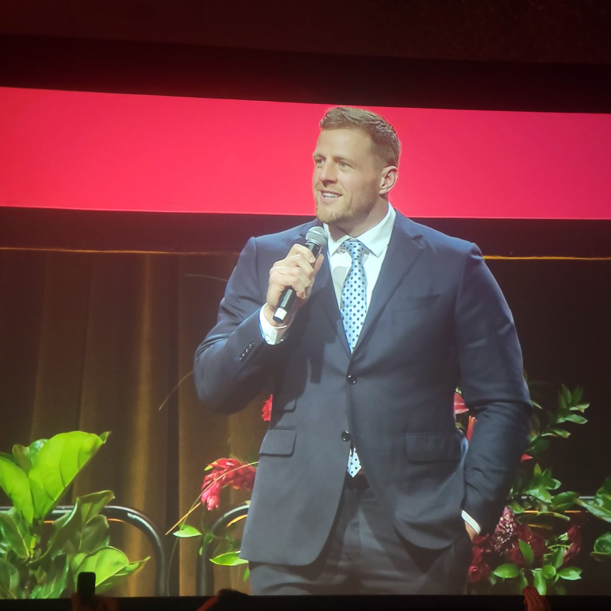 Words of wisdom from @JJWatt last night @HEBexcellence awards dinner. Thank you for the inspiration and the validation. Dream Big, Work Hard! #DreamBig #WorkHard #Excellence #WeAreKHS