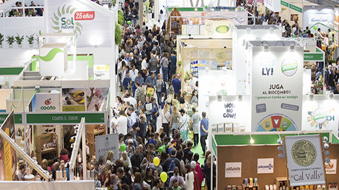 The organic produce and responsible consumption fair, BioCultura, is here! 🌍 The @PalauSantJordi will be the meeting point for sustainability and well-being. An opportunity to embrace a sustainable and responsible lifestyle! 🌱 @biocultura bit.ly/4a9KbOq