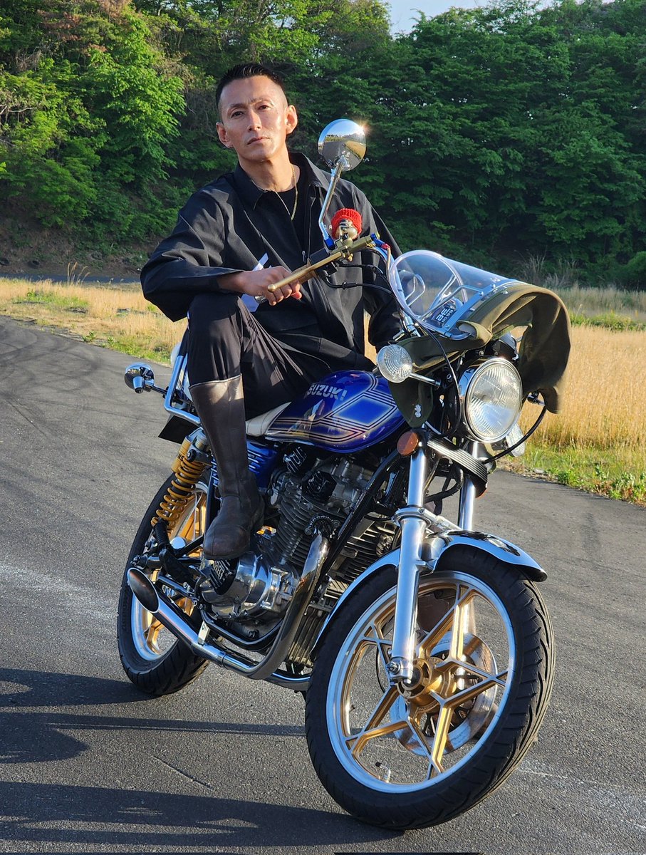 10代の頃から乗ってた15年放置のボロボロのGSを 先輩のバイク屋KMD横浜