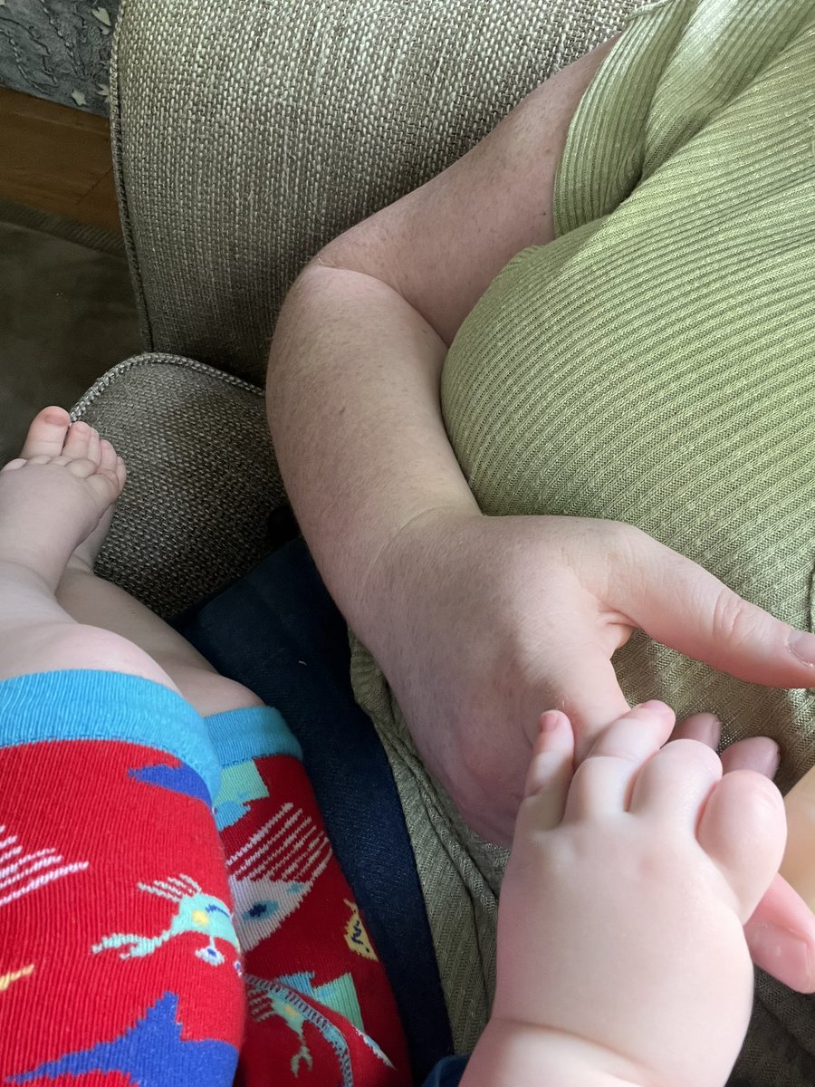 Sunny Bank Holiday and I’m stuck indoors with a poorly pyrexic baba who is a delightful ball of snot and sadness. But those wee fingers and toes? 🥰🥰🥰🥰 I’m just glad that I get to be here for him when he needs the extra snuggles.