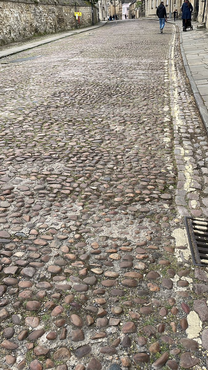 If no one hears you shout ‘Secteur!’ are there really cobbles?