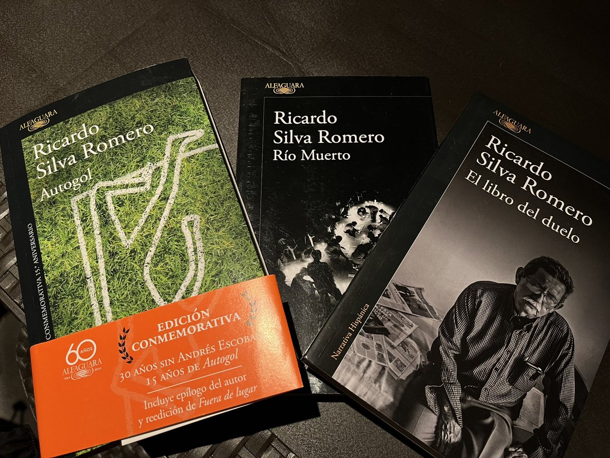 Terminada la feria del libro, encontré una joya que no conocía del profesor @RSilvaRomero: 'Autogol', en una fatídica fecha que recuerda la trágica muerte del caballero del fútbol colombiano. Gracias, Ricardo, por estas historias…