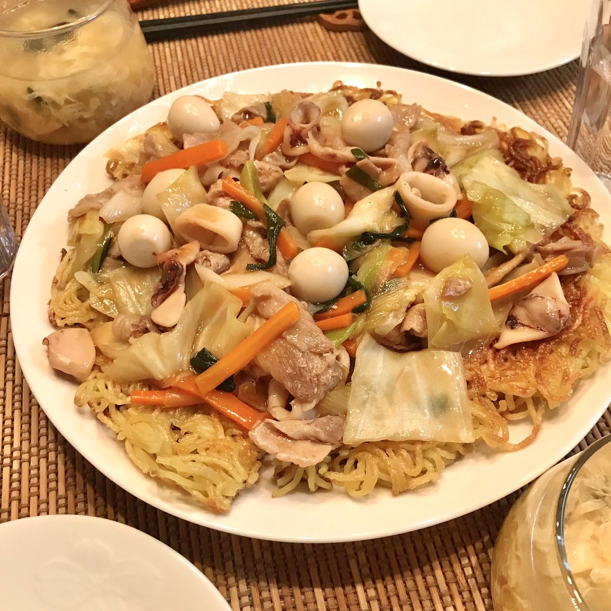 mainooyatsu's tweet photo. お店気分になれる
パリパリ麺のあんかけ焼きそば🥢 https://t.co/3u6U0iTXYb