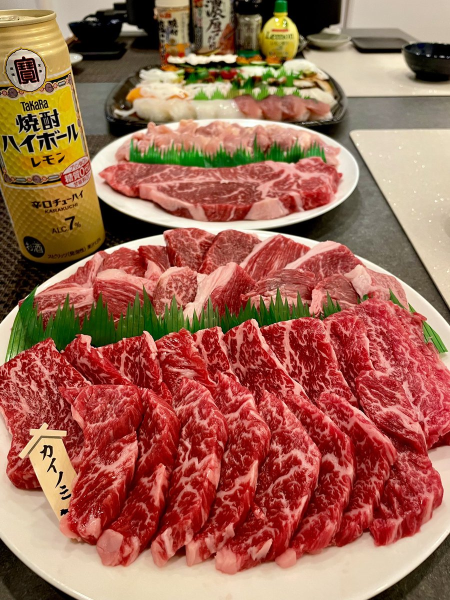 焼肉パーティー❣️スシローおすし🍣お持ち帰り❣️その他諸々にて、乾杯です❣️😊🍺