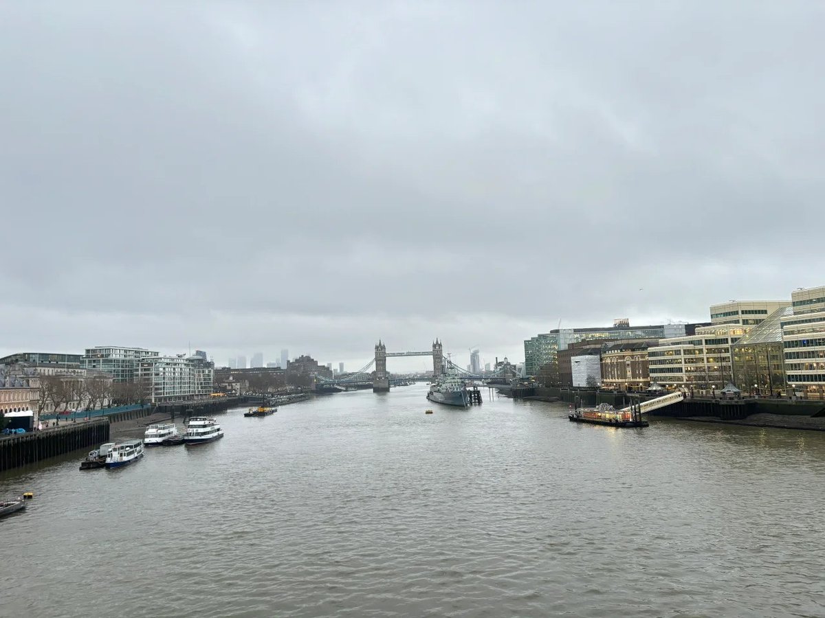 The weather of today's morning in London is 8-12 degrees, cloudy, foggy and rainy