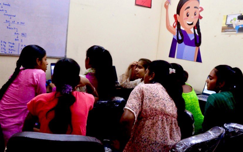पढ़ेंगी लड़कियाँ और आगे बढ़ेंगी लड़कियाँ!! 💻🖥️💼👩🏽‍💻 Young migrant girls across Protsahan’s girl empowerment centers are gaining employability skills for a financially independent future! Digital inclusion at the grassroots! #KhudParHaiHonsla Thanks to our incredible mentors!👩🏽‍💻