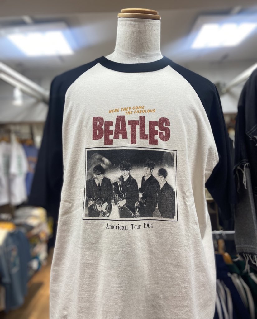 marukawa_171's tweet photo. あおぞら🍳お気に入りのこちらのコーデ
ビートルズのTシャツにJUNGLE STORMのパンツを合わせてみました!
ヴィンテージな雰囲気がいい感じです
#マルカワ
#池袋
#サンシャイン
#ビートルズ
#Beatles
#JUNGLESTORM https://t.co/SJZnjP8NQb