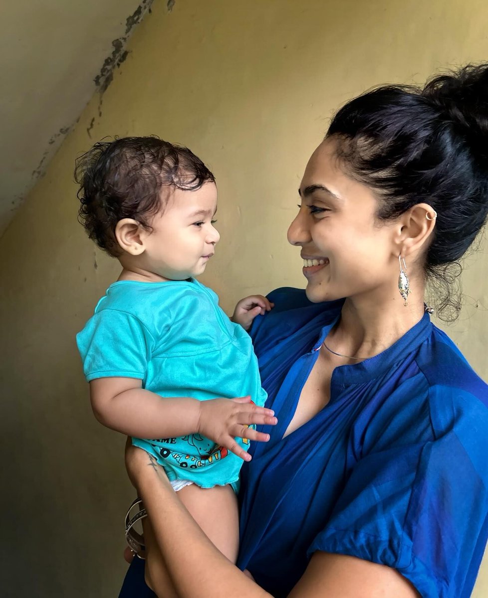 Cuteness Overloaded! 💙 #SobhitaDhulipala