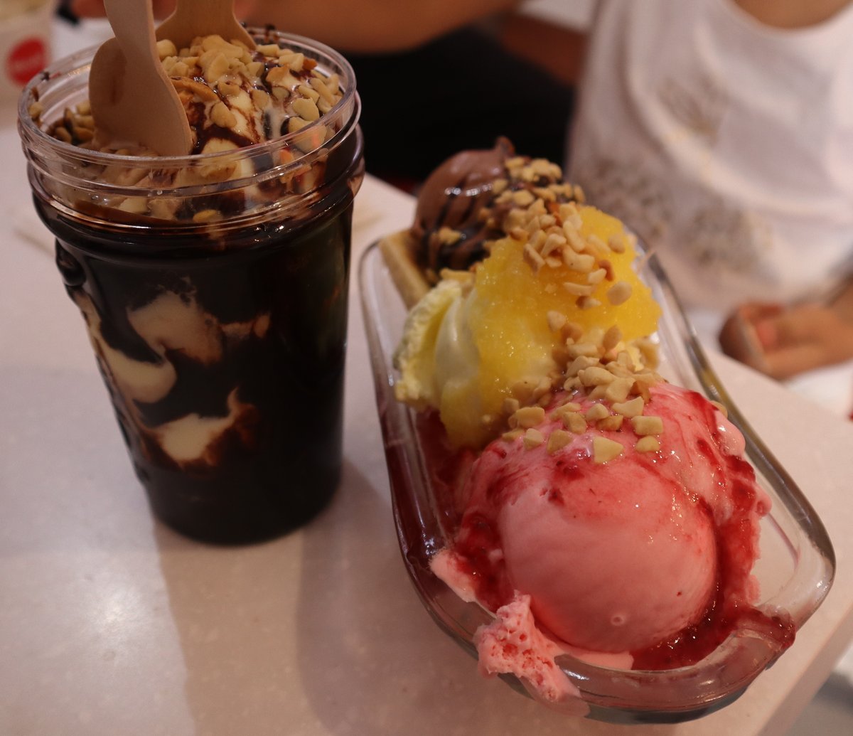 Dr. Shilpi Sharma (@_drshilpisharma) on Twitter photo Hot chocolate fudge & Banana split from Nirula's at Connaught Place. Had it after years. Still taste the same. Also had shake at Keventers, pastry at Wengers, dimsum at Zen and idli at Saravanabhavan. A day dedicated to yummy food at CP. 😊 Relived old times. 😊<a href="/connaughtplace1/">Connaught Place, New Delhi</a> Hot chocolate fudge & Banana split from Nirula's at Connaught Place. Had it after years. Still taste the same. Also had shake at Keventers, pastry at Wengers, dimsum at Zen and idli at Saravanabhavan. A day dedicated to yummy food at CP. 😊 Relived old times. 😊<a href="/connaughtplace1/">Connaught Place, New Delhi</a>