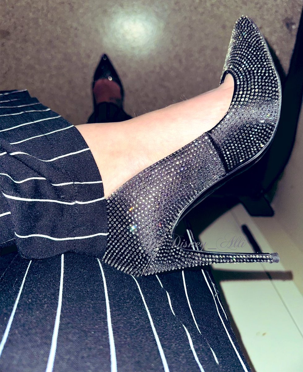 Stayed with @aldo_shoes Stessy today #shoes #shoefie #shoesoftheday #sotd #outfitoftheday #ootd #highheeledshoes #pumps #highheellife #highheellover #highheeladdict #shoelover #shoefreak #shoeporn #shoewhore #shoeaddict #shoeaholic #shoeaddiction #heelsporn #heels #showoff