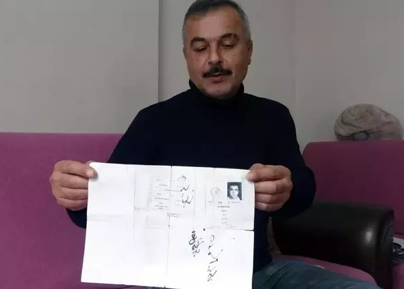 bosunatiklama's tweet photo. Giresun'da nüfus memurunun yaptığı hatadan dolayı pembe kimlik verilen ve 38 yıl boyunca erkek olduğunu ispatlamaya çalışan Kumral Bodur’un hayatı film oluyor. https://t.co/daMNHoAFNI