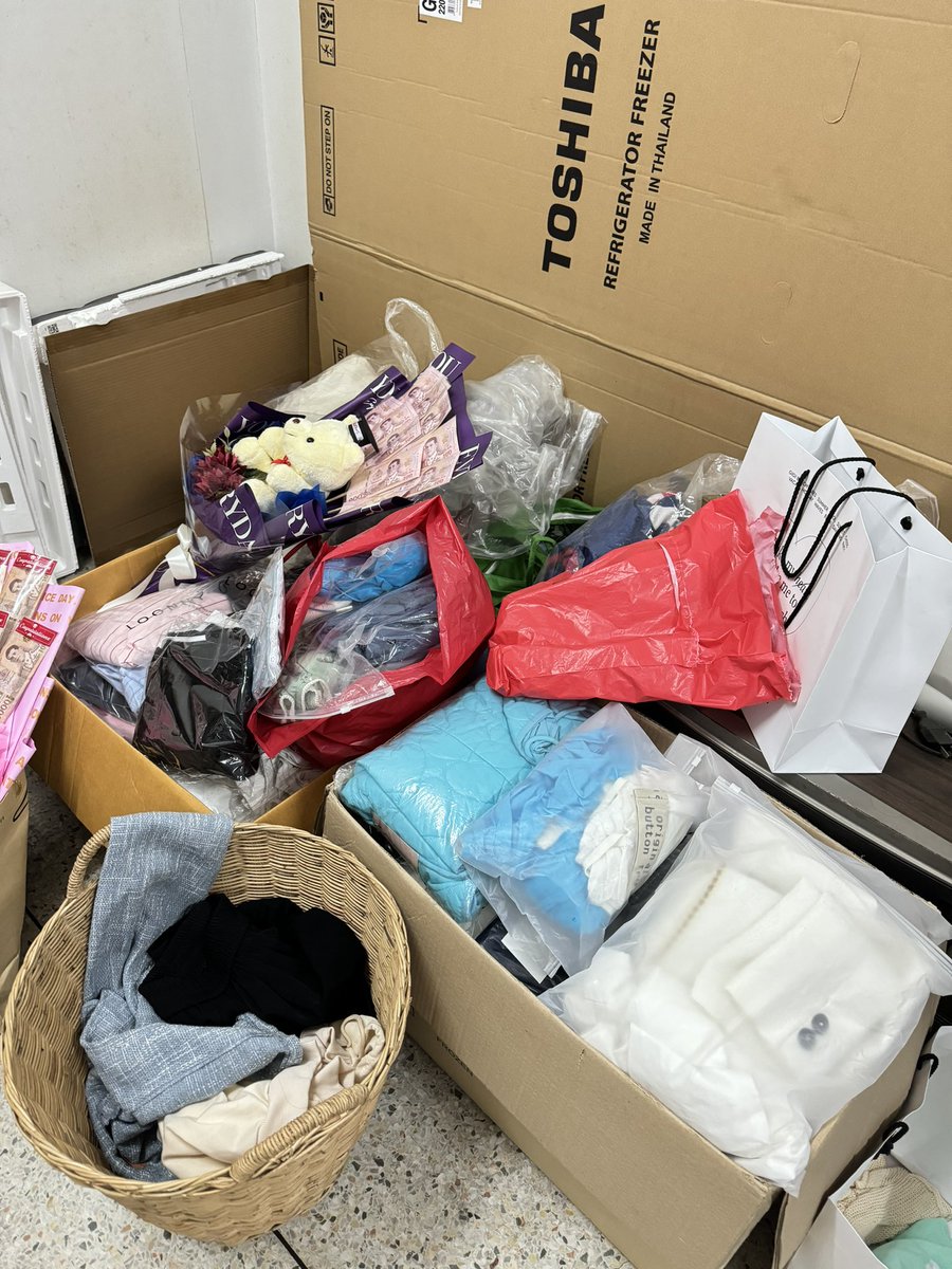 ส่งต่อเสื้อผ้ามือ 2 ของเค้าเอง🫶🏻🛍️ tweet media
