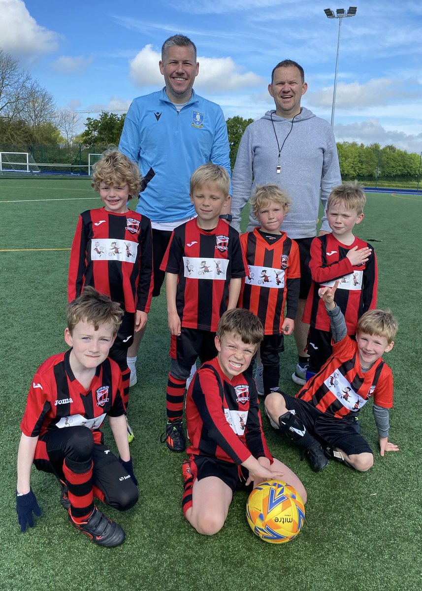 Saffron Walden Community FC (@swcommunityfc) on Twitter photo Here’s some of our U6 players from our #MiniSoccerSchool after they played two matches with our friends <a href="/BSCFCYouth/">BSCFC Youth</a>
The #youngbloods are preparing for league football next season and are doing really well at the start of their football journey! 🔴⚫️⚽️
<a href="/swpsgfc/">Saffron Walden Community Girls FC</a> <a href="/EssexCountyFA/">Essex County FA</a> Here’s some of our U6 players from our #MiniSoccerSchool after they played two matches with our friends <a href="/BSCFCYouth/">BSCFC Youth</a>
The #youngbloods are preparing for league football next season and are doing really well at the start of their football journey! 🔴⚫️⚽️
<a href="/swpsgfc/">Saffron Walden Community Girls FC</a> <a href="/EssexCountyFA/">Essex County FA</a>
