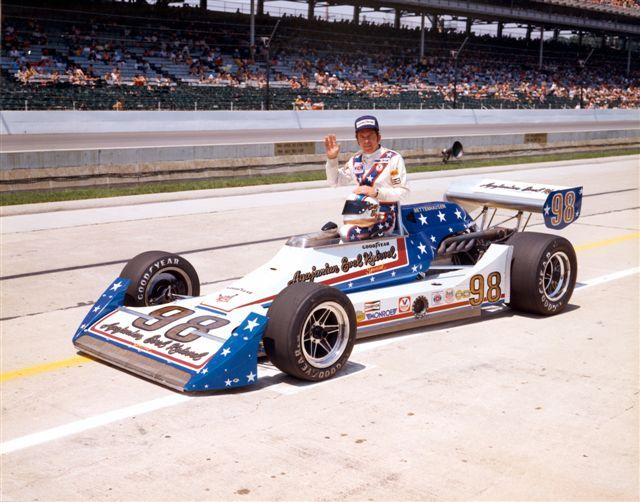 Grant King was a brilliant mechanic, but never had the budget. To be competitive at the #Indy500, he would often copy other cars. This is the Dragon Indy car, 'inspired' by Foyt's Coyote chassis. Sponsored by Evel Knievel and placed 16th by Gary Bettenhausen in 1977. #AAPIMonth