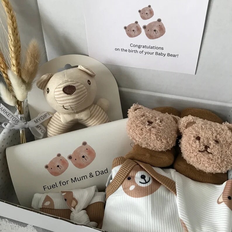 Congratulations on the birth of your baby bear 🐻 babygiftmarket.etsy.com/listing/153659… #CraftBizParty #UKGiftHour #UKGiftAM