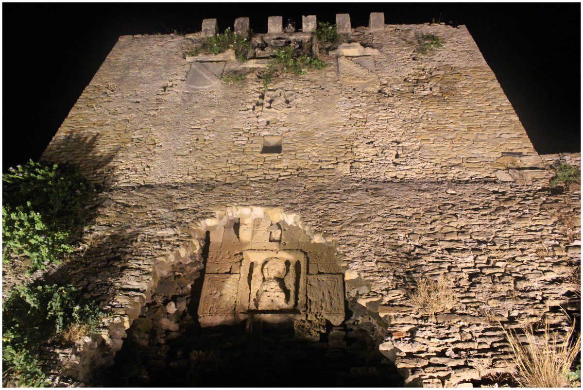 Bartolomeo1099's tweet photo. GHOST TOWN OF MODON BY NIGHT
The medieval fortified city of Modon was inhabited until the 1840s. The modern town of Methoni grew from the 16th-17th Greek suburbs situated outside the walls of the fortress.
#modon #methoni #Morea #peloponnese #Venice #Greece #ottoman #castle https://t.co/06b4wXpbsI