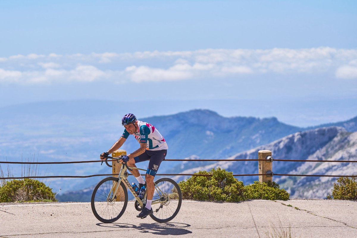 🚵‍♂️ 7️⃣ kilómetros para disfrutar... #PuigMajor #KilltheHill #cycling #Mallorca