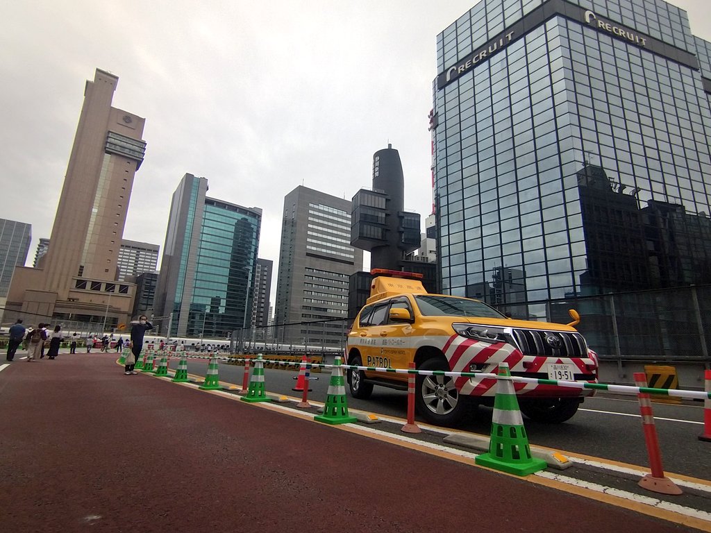 GINZA SKY WALKに来ました。
みんな大好きKK線を完熟歩行できます。
路面のうねりやカントが詳細にチェックできて良い感じです。