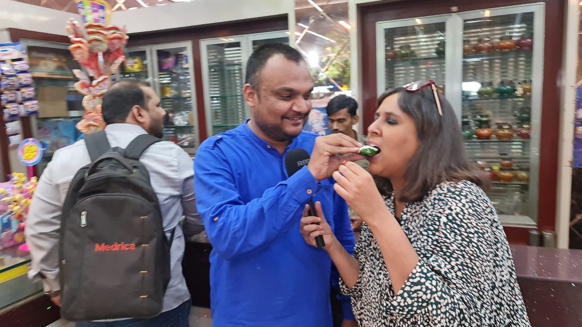 Lunch #OnTheRoad - ककड़ी और नमक मिर्च - simple joys in our road trip from Kanyakumari to Kashmir with #DhabasOfDemocracy -here are some more images from our election adventure . But I’m so so so so tired today. Let’s hear something warm and fuzzy from y’all for a cheer up 🌸