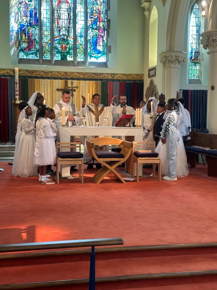Yesterday we held a most joyous service at All Saints Upper Norwood with Admission of Children to Holy Communion. Children & young people were fully engaged & involved in all aspects of the service, thanks to the growing faith work of church & @PrimaryCroydon school leaders.